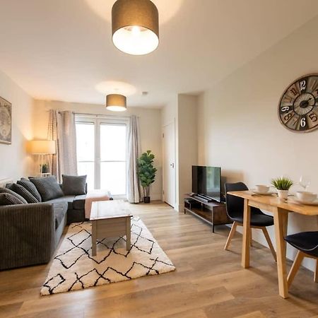 Fantastic 1 Bed Apartment In Crawley Exterior foto
